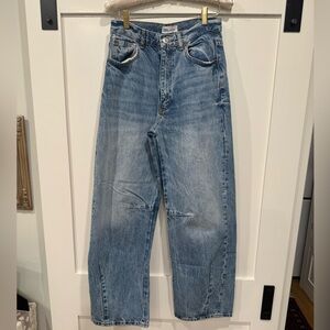 Zara Relaxed Fit Women’s Barrel Leg Jeans